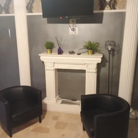 Penelope 2 Apartman *